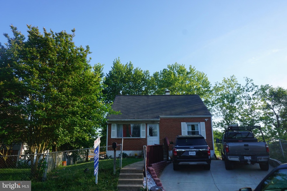 112 Runyon Ct, Manassas Park, VA 20111 - photo 1