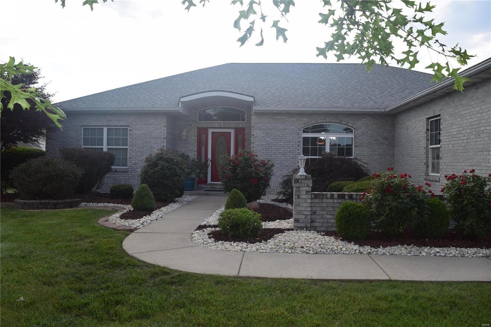 11 Fox Mill Dr, Maryville, IL 62062 - photo 1