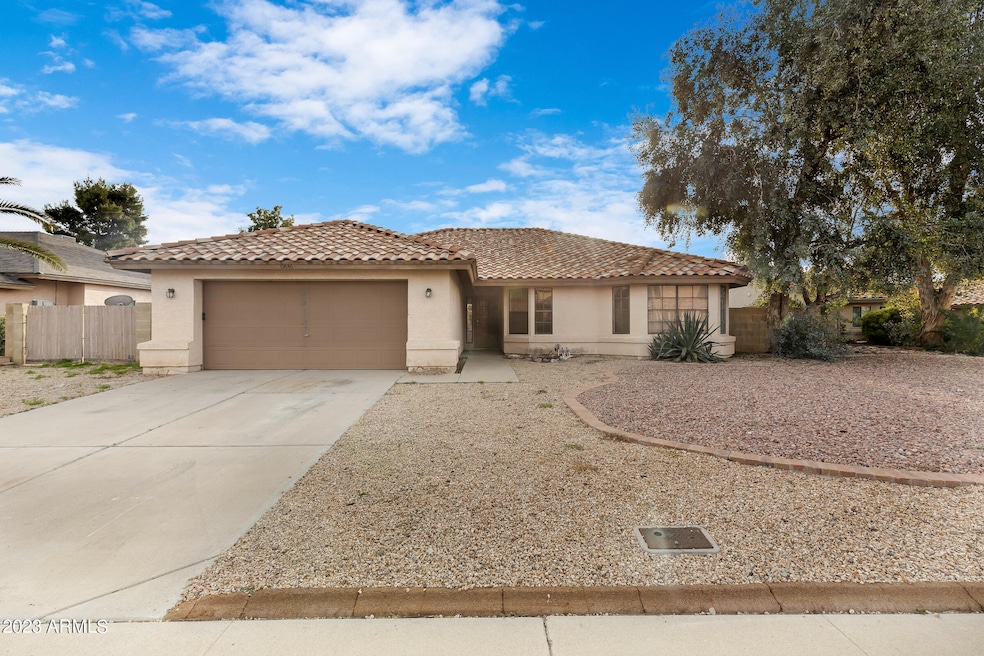 19646 N 37th Way-1