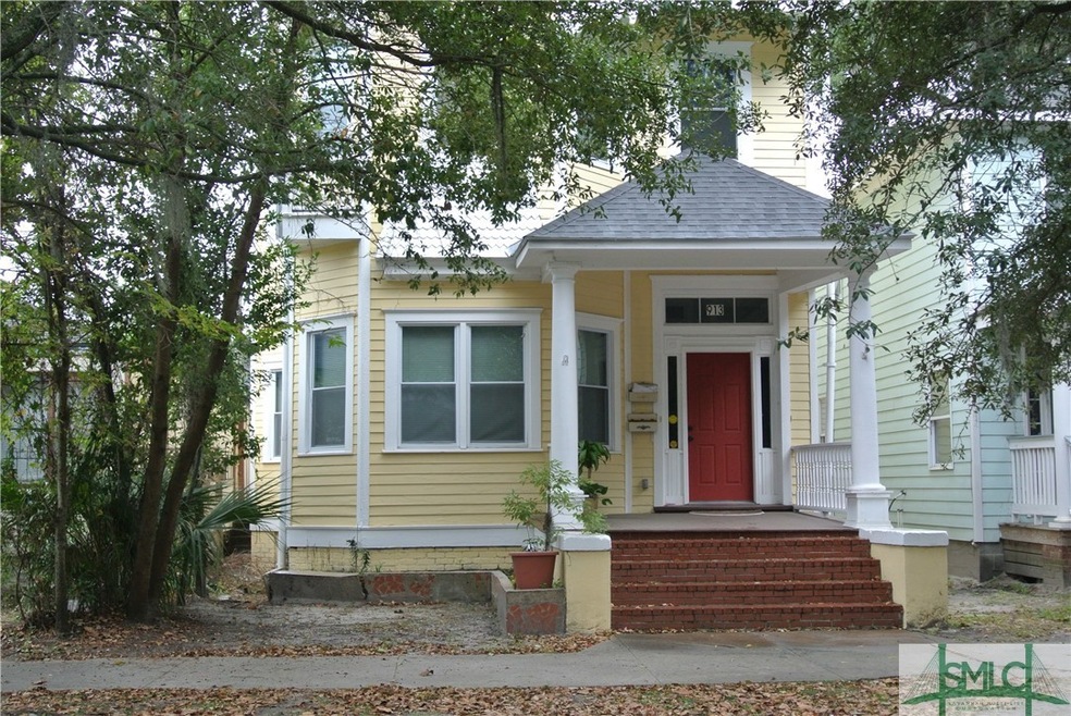 913 E Henry St, Savannah, GA 31401 - photo 1