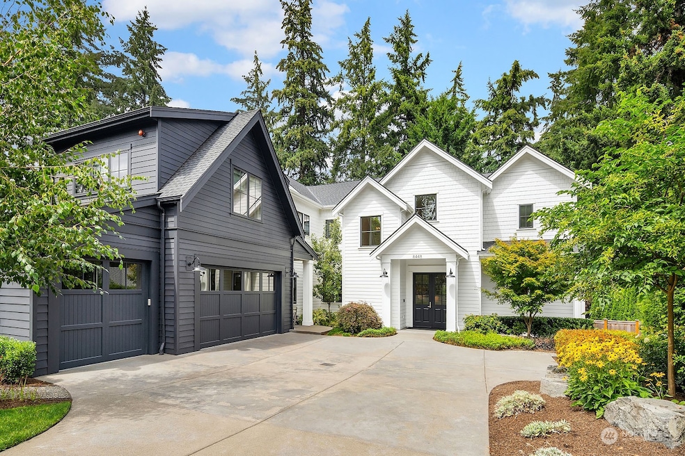 8448 SE 37th St, Mercer Island, WA 98040 - photo 1