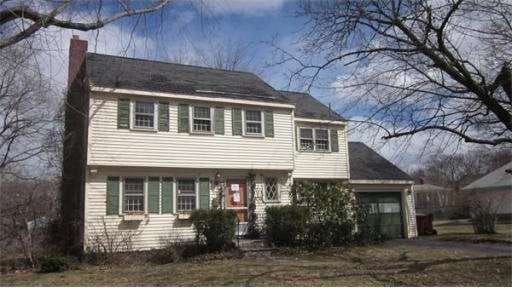 54 Thorndike Rd, Lowell, MA 01852 - photo 1