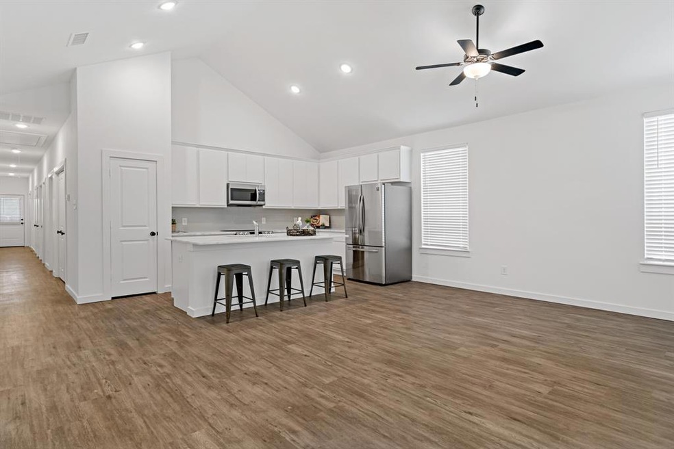 1301 Bells Dr, Denison, TX 75021 - photo 1