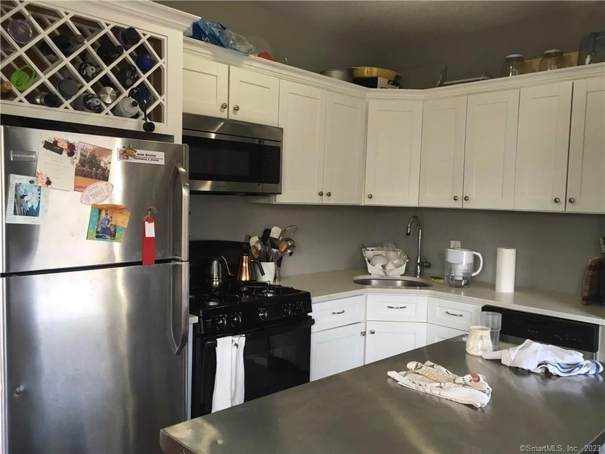 2 Lyon St unit 3, New Haven, CT 06511 - photo 1