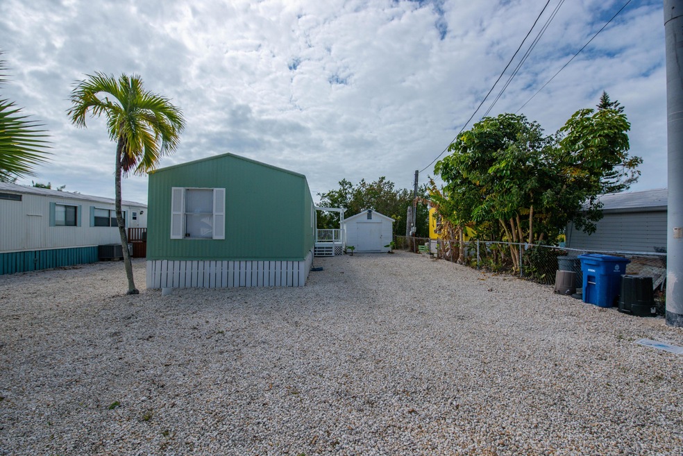 017-27942SnapperLane-LittleTorchKey-FL-3