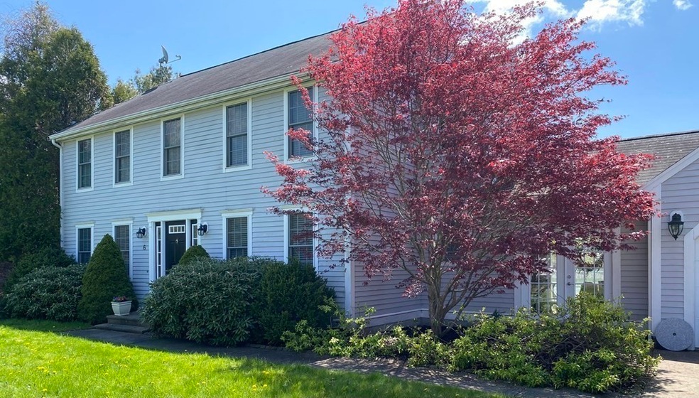 6 Twin Ponds Dr, South Dartmouth, MA 02748 - photo 1