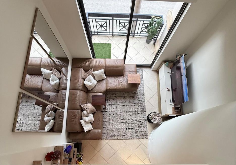 One City Plaza unit 207, West Palm Beach, FL 33401 - photo 1