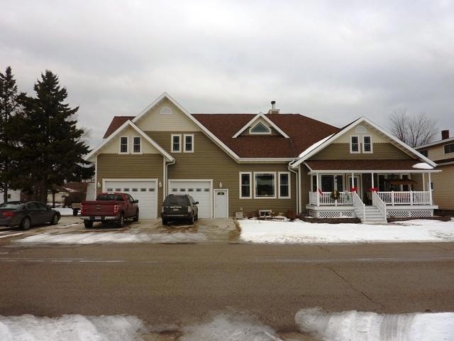 2408 16th Ave, Menominee, MI 49858 - photo 1