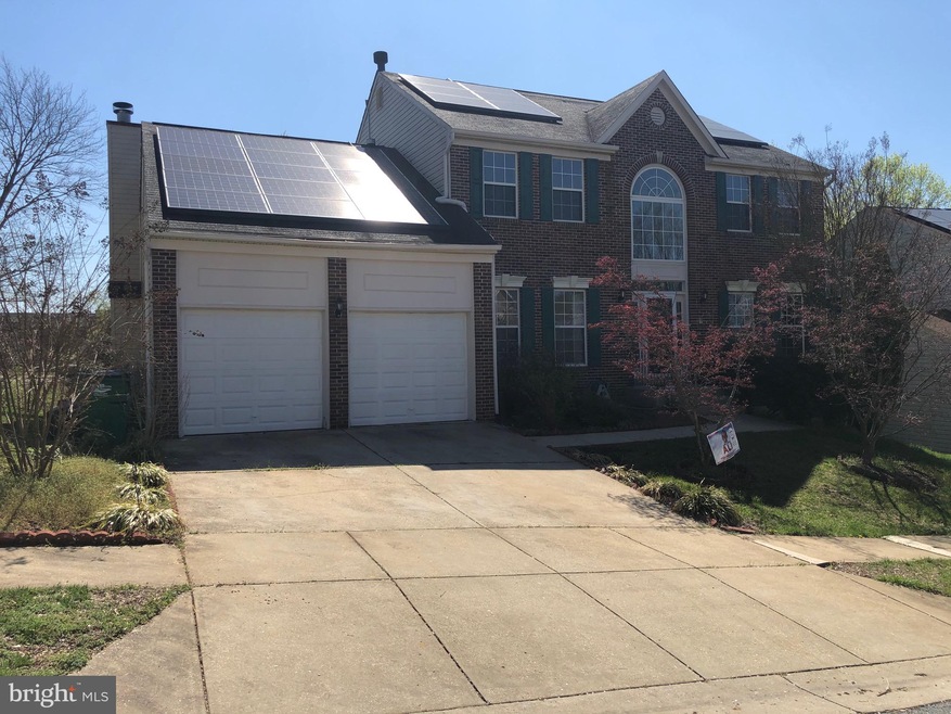 5713 Silk Tree Dr, Riverdale, MD 20737 - photo 1