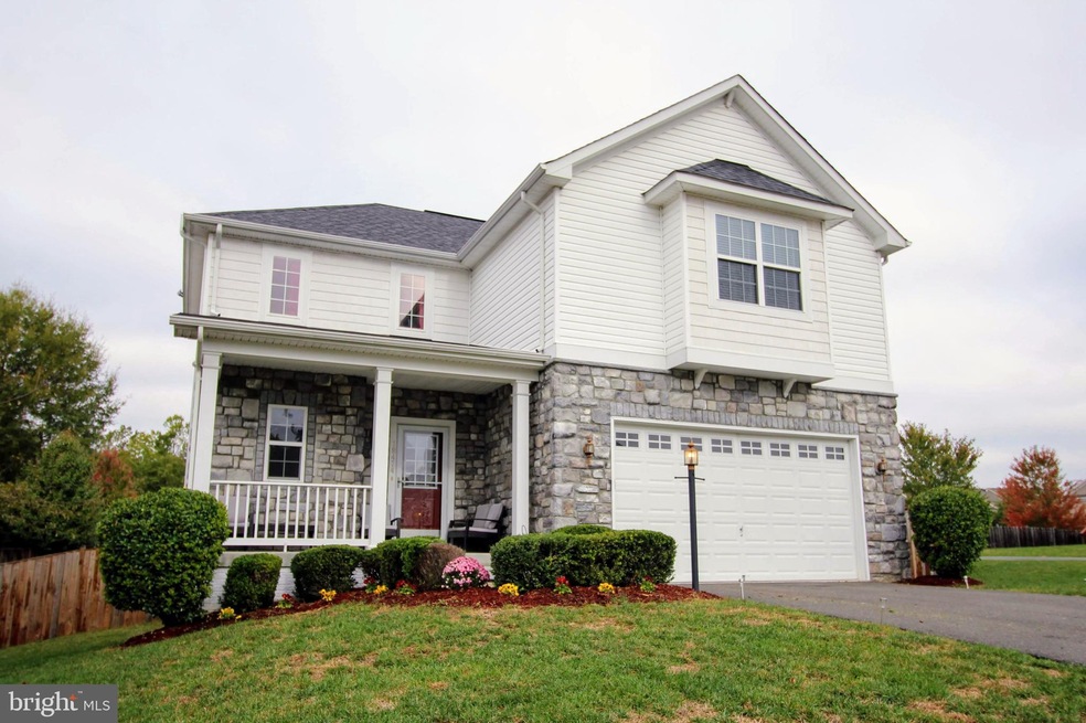 18474 Quantico Gateway Dr, Triangle, VA 22172 - photo 1