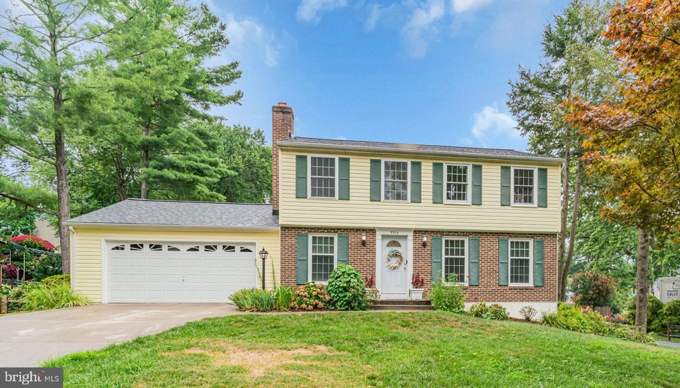 9924 Manet Rd, Burke, VA 22015 - photo 1