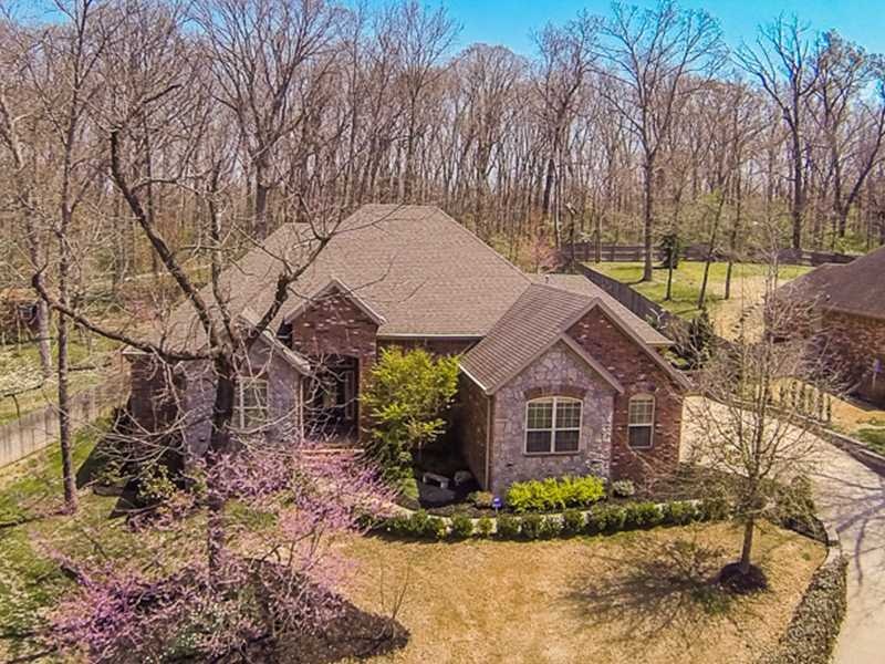 201 SW Tunbridge Dr, Bentonville, AR 72712 - photo 1