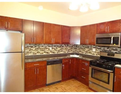 65 Middle St unit 2, Boston, MA 02127 - photo 1