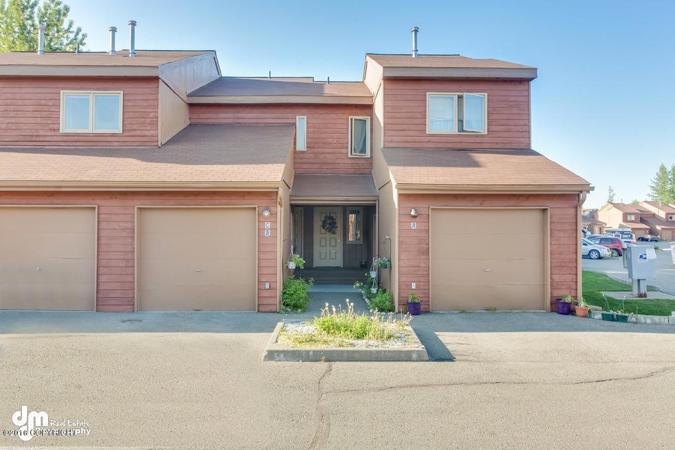 Exterior - Front 20160526-DW-2249-SMALL