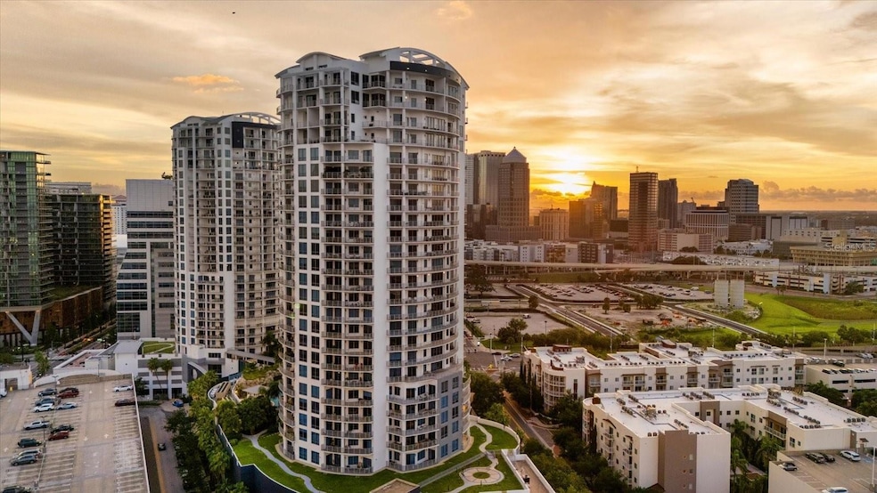 Towers of Channelside unit 1003, Tampa, FL 33602 - photo 1