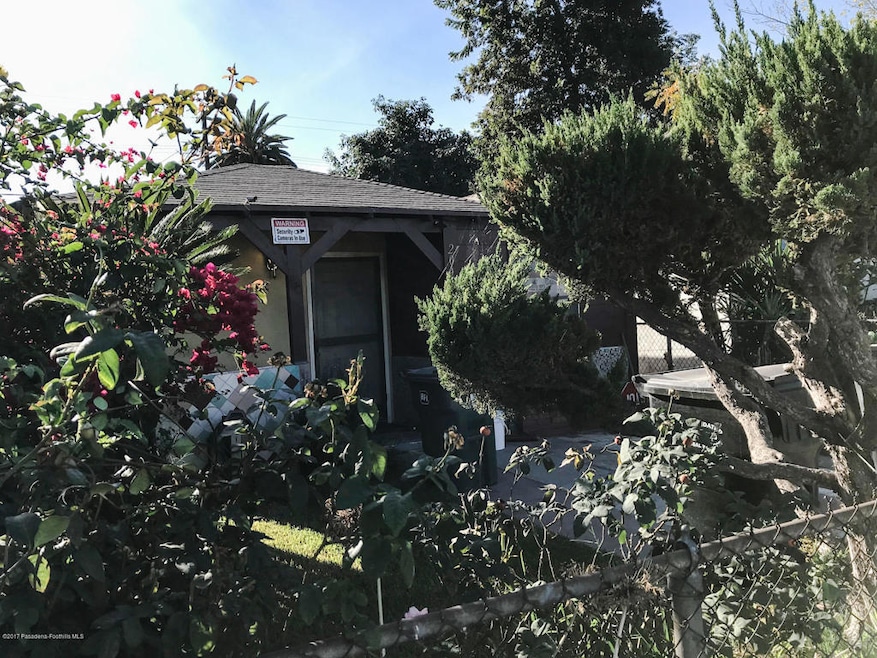 2048 E Hatchway St, Compton, CA 90222 - photo 1