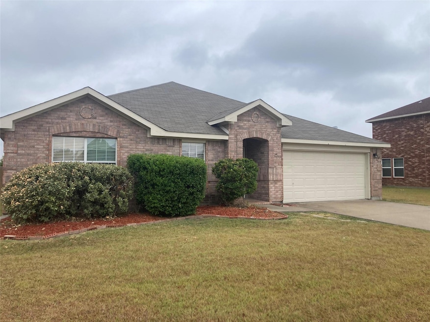 420 Windmill Dr, Lavon, TX 75166 - photo 1