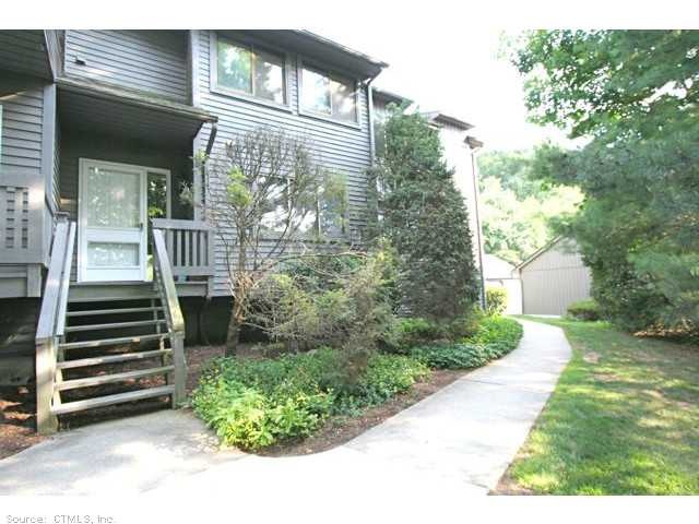 180 Conestoga Way unit 180, Glastonbury, CT 06033 - photo 1