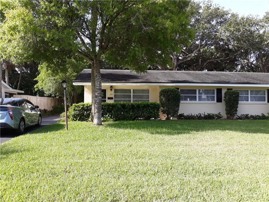 556 Azalea Ln, Vero Beach, FL 32963 - photo 1