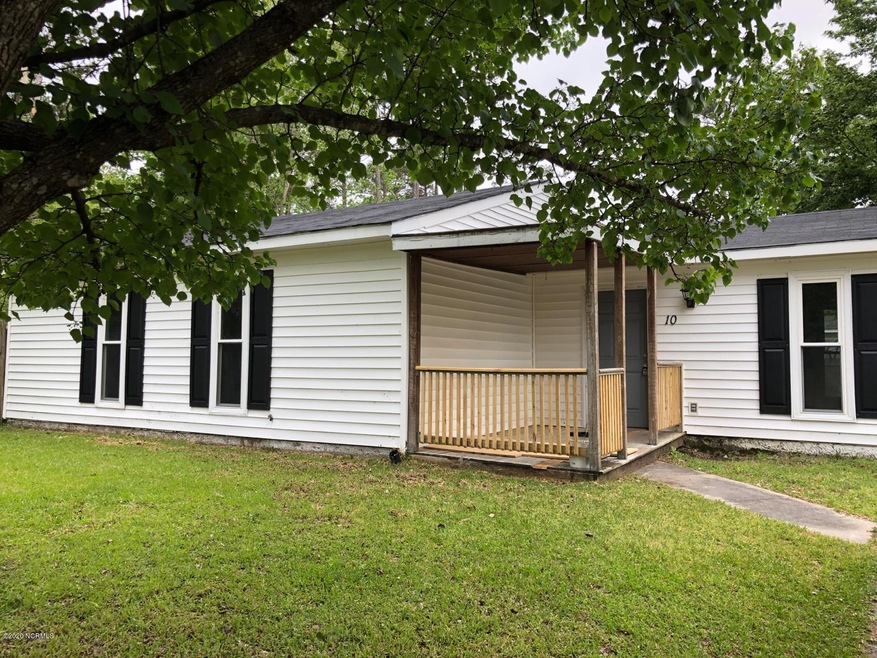 10 Lakewood Ct, Jacksonville, NC 28546 - photo 1