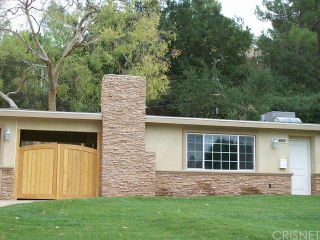 5050 Alhama Dr, Woodland Hills, CA 91364 - photo 1