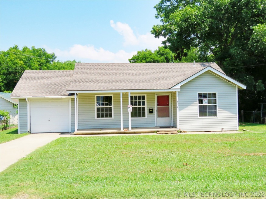 510 Locust Ave, Eufaula, OK 74432 - photo 1