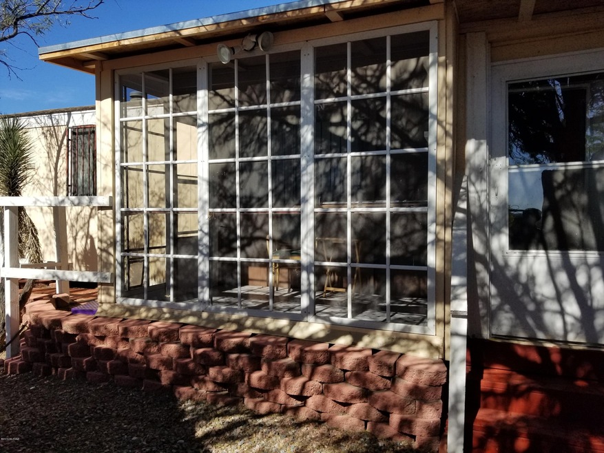 SCREENED FRONT PORCH