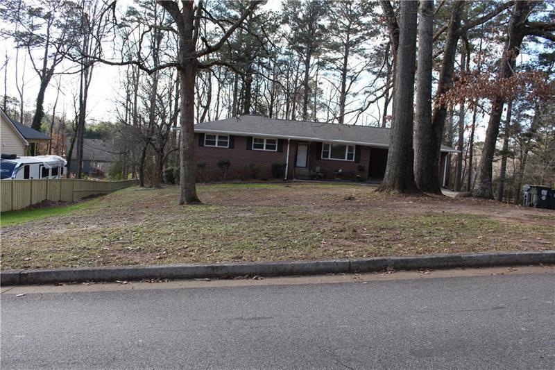 4978 Spring Hill Dr, Sugar Hill, GA 30518 - photo 1