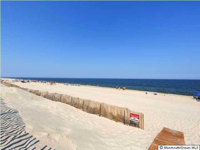102 Sand Castle Dr unit A1, Mantoloking, NJ 08738 - photo 1