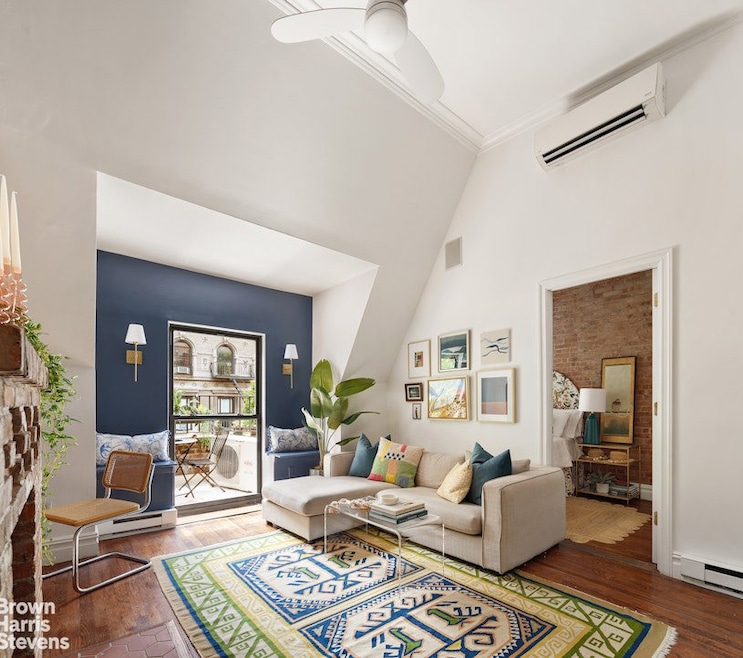 Sold $581,000 • Co-Listing Agent