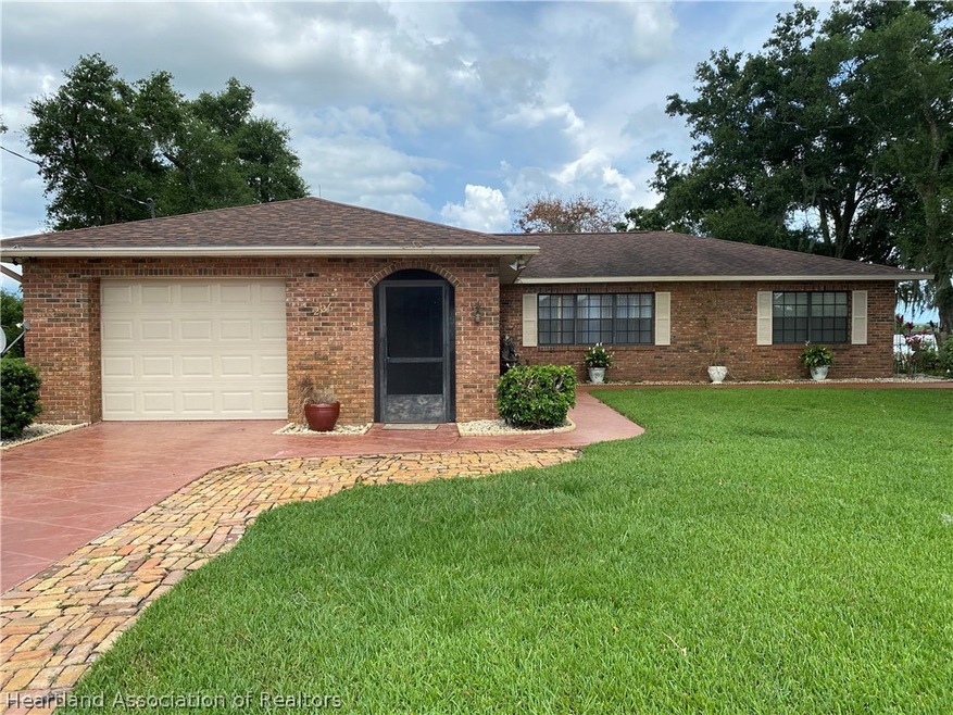 226 Jessie Rd, Lake Placid, FL 33852 - photo 1