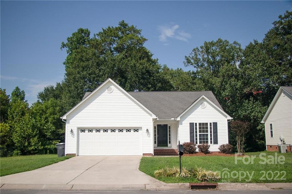 4052 Hereford Ln, Dallas, NC 28034 - photo 1