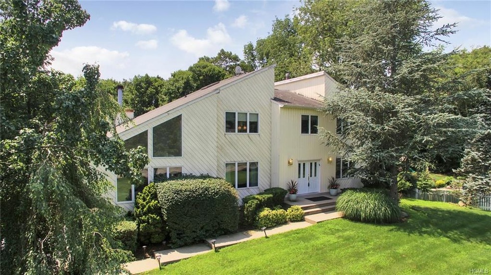 21 Mills Rd, Suffern, NY 10901 - photo 1