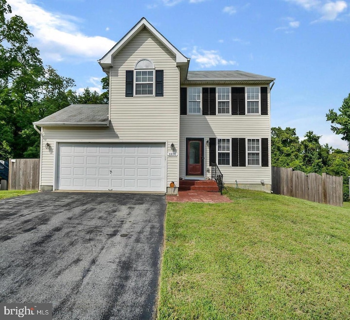 4406 Birchtree Ln, Temple Hills, MD 20748 - photo 1