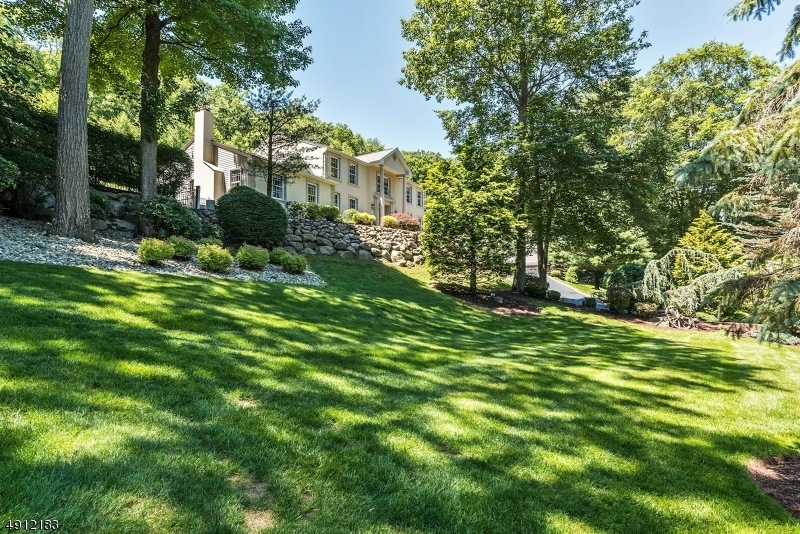 39 Franklin Ln, Kinnelon, NJ 07405 - photo 1