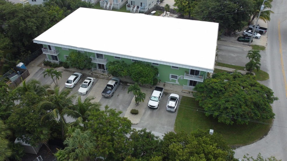 1129 Pebble Beach Ln unit 11, Marathon, FL 33050 - photo 1