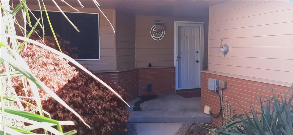 3700 W 29th Ct, Kennewick, WA 99337 - photo 1