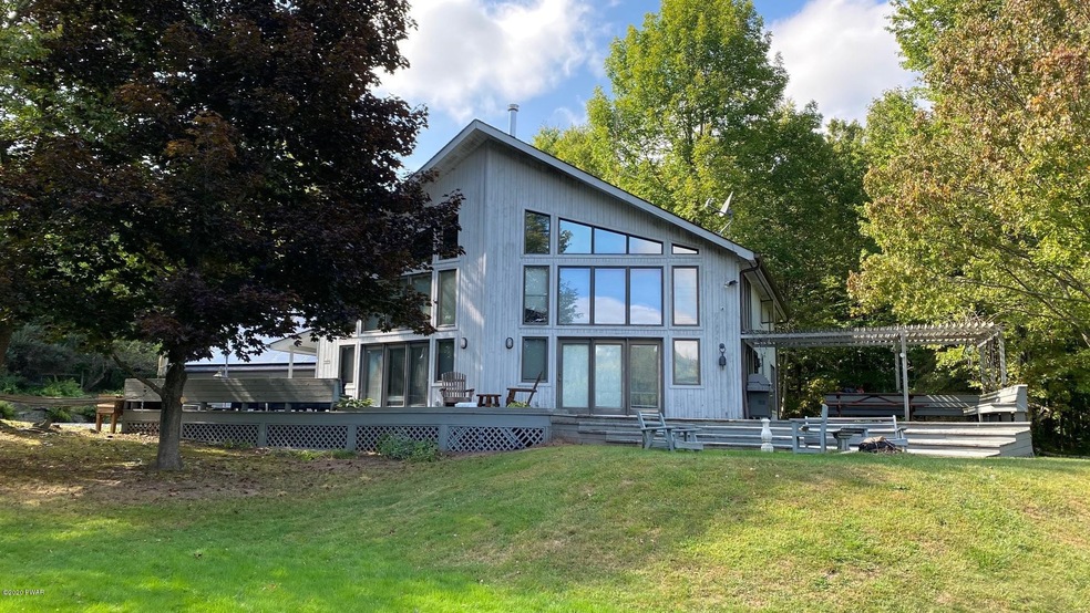 172 Theobald Rd, Lake Ariel, PA 18436 - photo 1