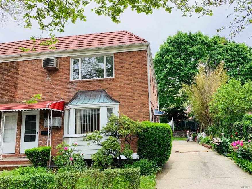 73-05 197th St unit 2fl, Flushing, NY 11366 - photo 1