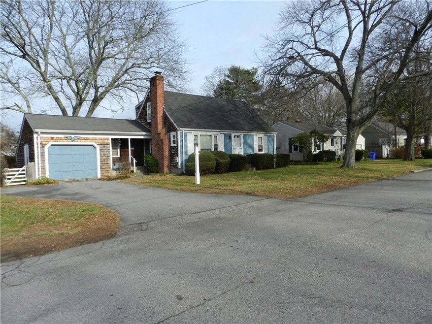 31 Winthrop St, Riverside, RI 02915 - photo 1