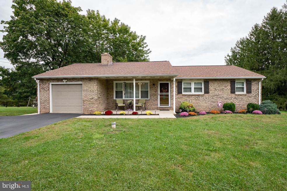 51 Winding Rd, Boyertown, PA 19512 - photo 1