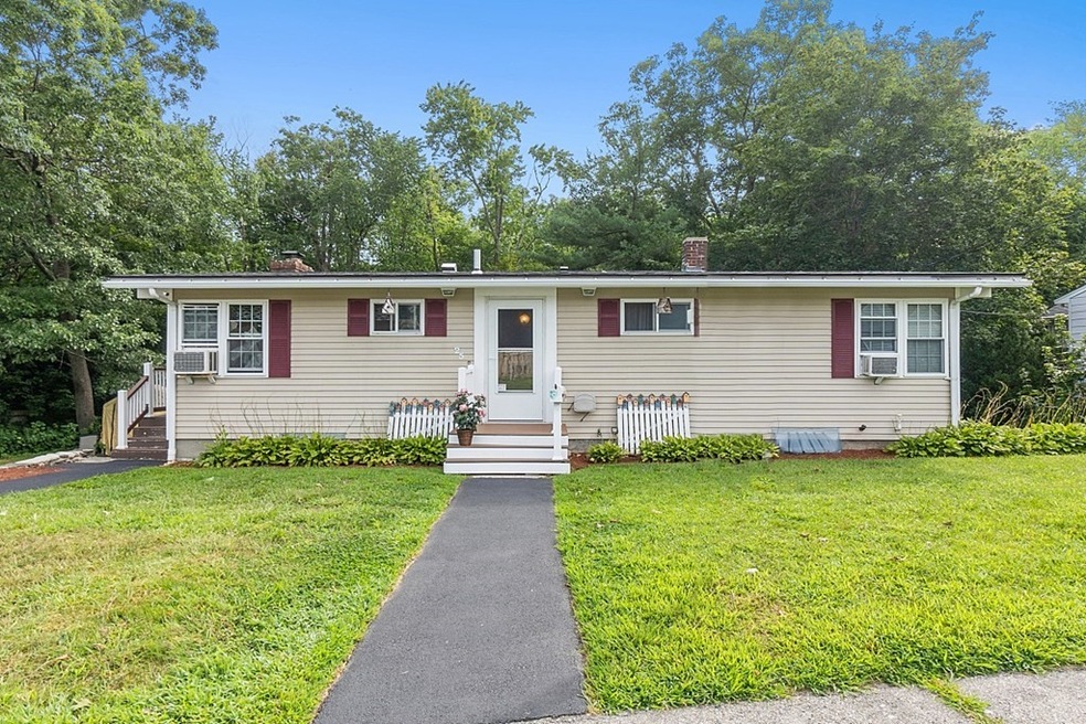 25 Maple St, Hudson, MA 01749 - photo 1