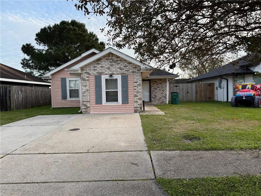 2717 Laurie Ln, Marrero, LA 70072 - photo 1