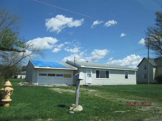 810 W Doggett St, Windfall, IN 46076 - photo 1