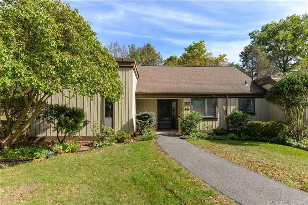 628 Heritage Village unit A, Southbury, CT 06488 - photo 1