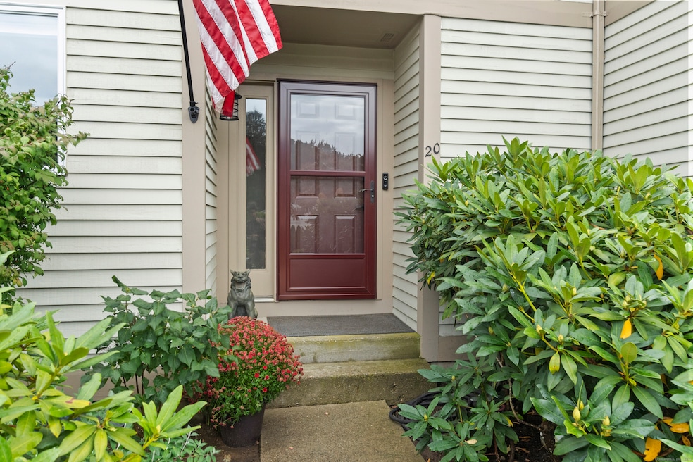 100 Dudley Ave unit D20, Old Saybrook, CT 06475 - photo 1