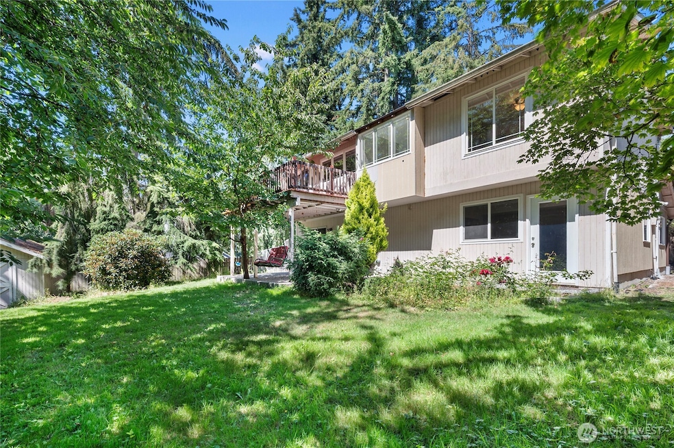 10122 50th Place W, Mukilteo, WA 98275 - photo 1
