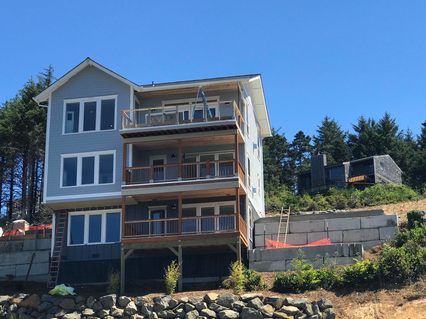 2549 SW Coral Ave, Lincoln City, OR 97367 - photo 1