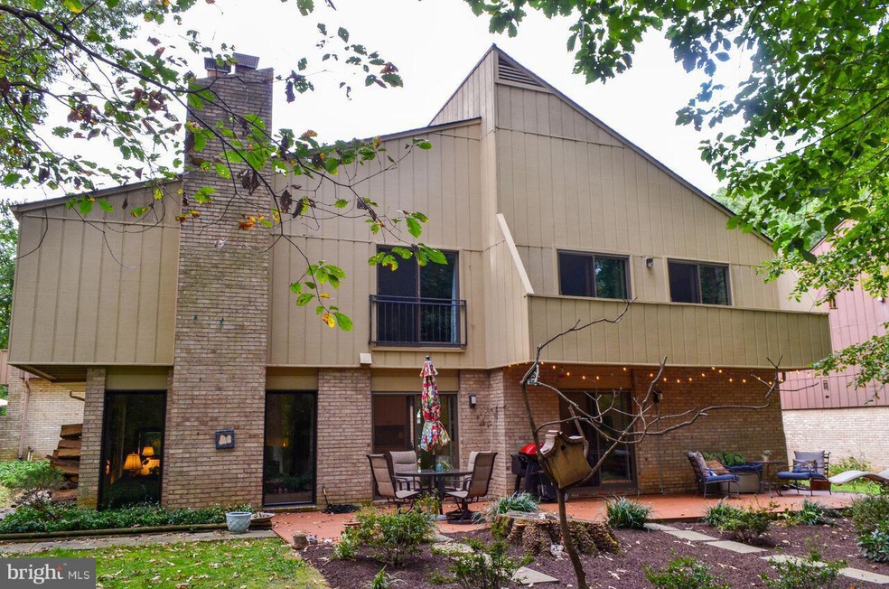 12124 Quorn Ln, Reston, VA 20191 - photo 1