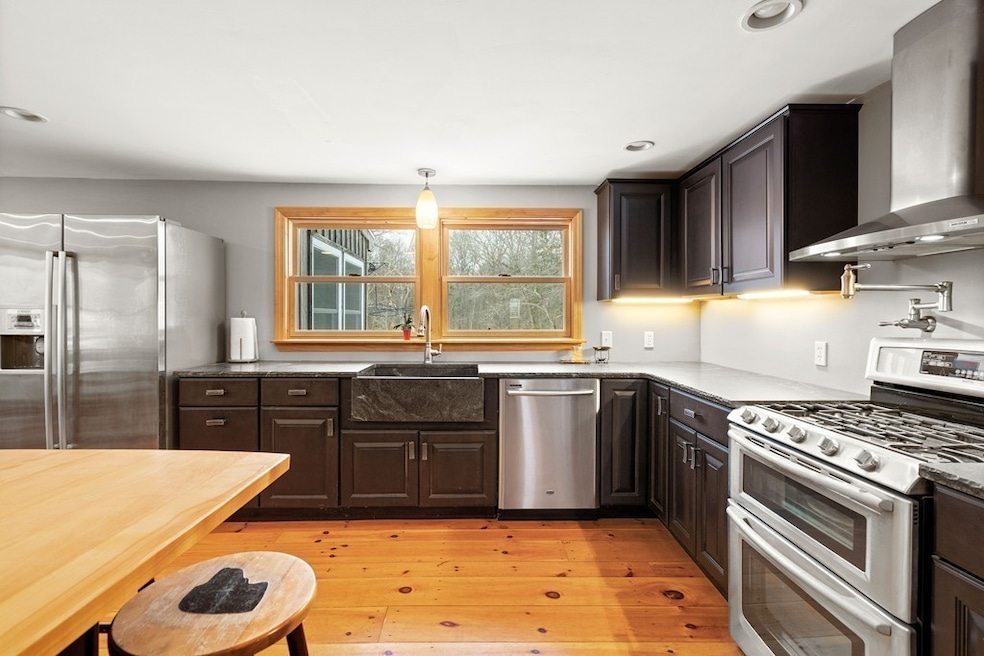 837 N Broadway, Haverhill, MA 01832 - photo 1